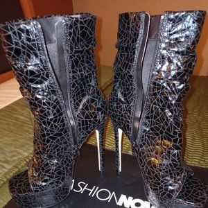 *FASHION NOVA BNIB SUPER SEXY HEEL BOOTS*